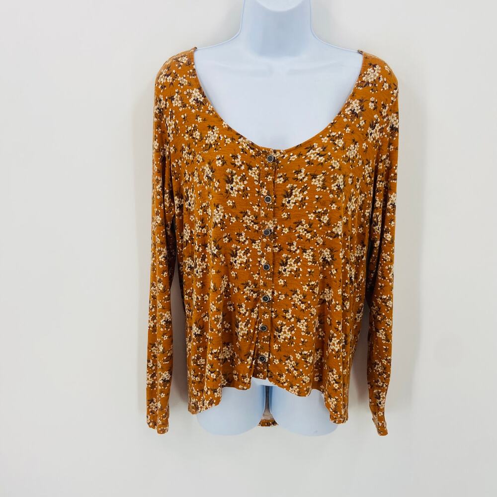 American Eagle Outfitters Floral Top